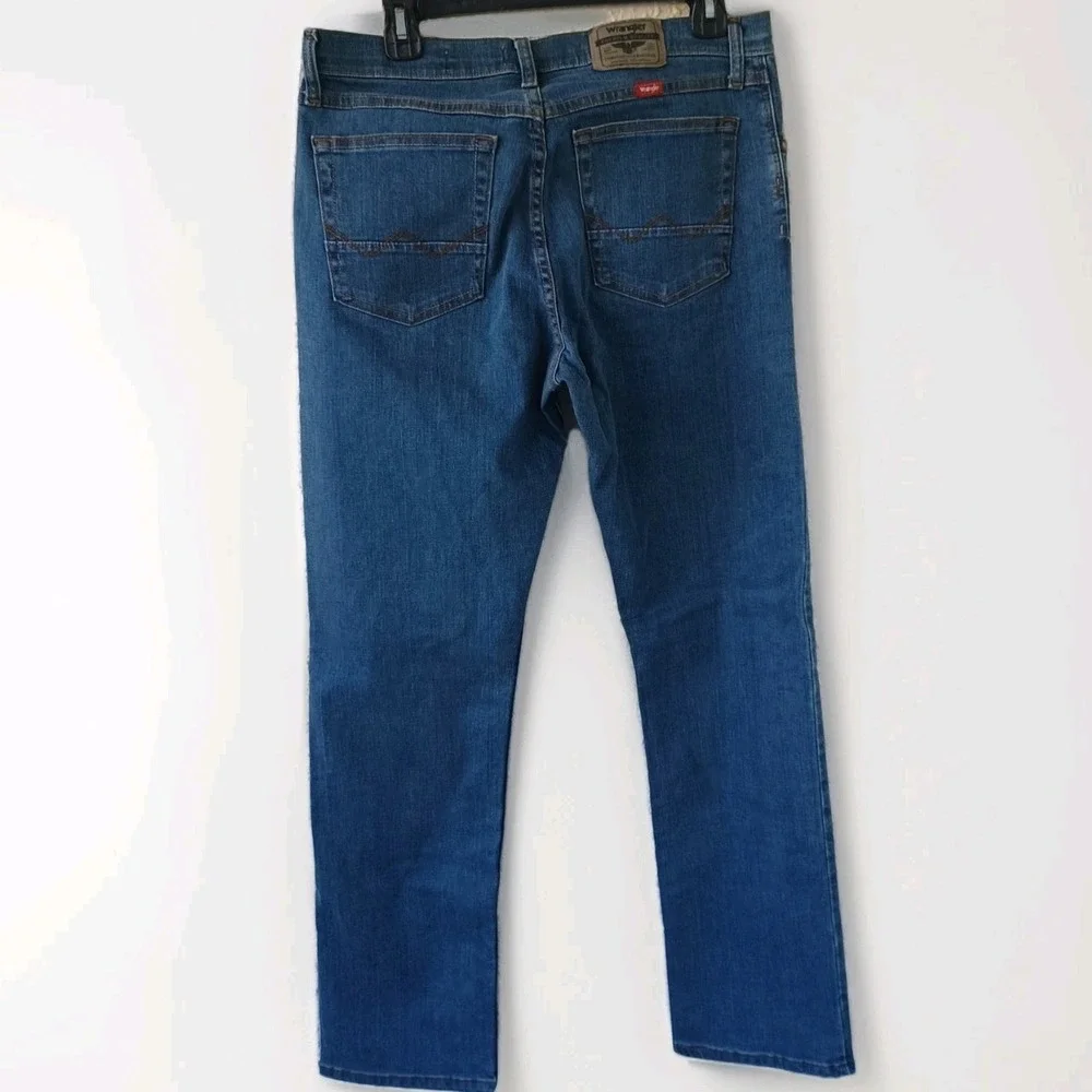 Wrangler 5 Star Straight Fit Men Jeans 32x32 Free to Stretch Blue Denim NWT NEW‎